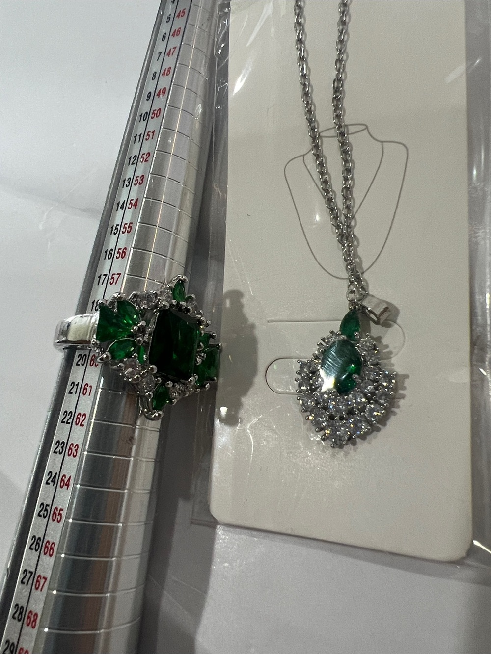 Emerald Green Teardrop Pendant Necklace and Ring Set - Silver Tone